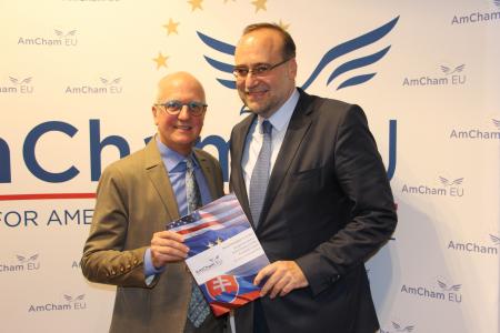 Karl Cox, Chair of the Board, presents AmCham EU's recommendations to the Slovak Presidency